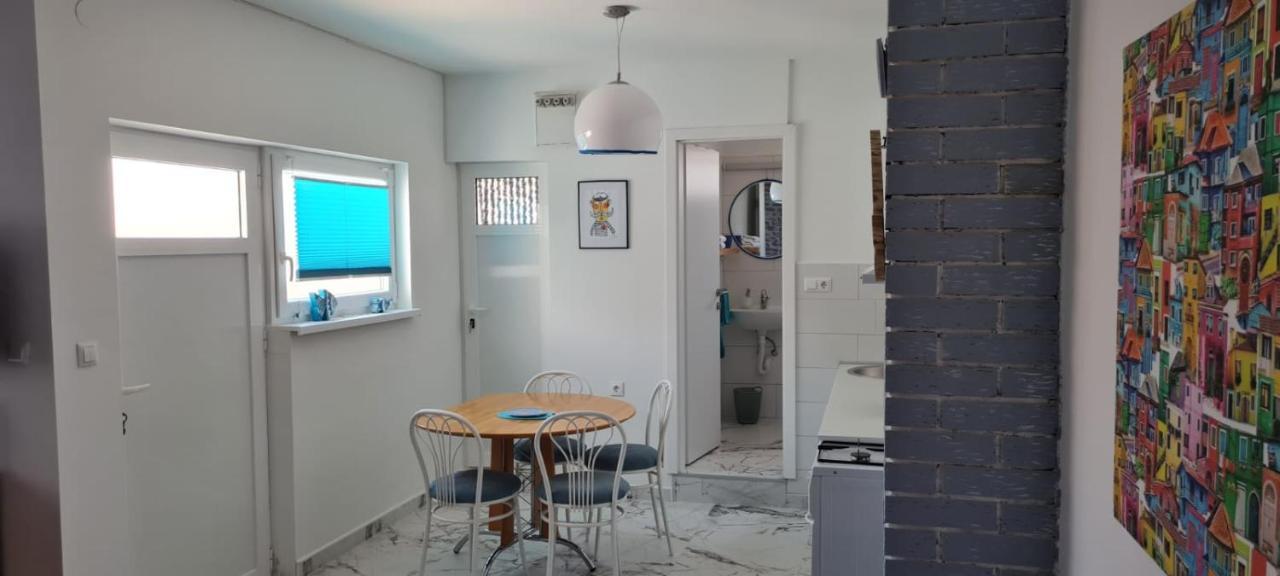 Apartmani Centar Seline Paklenica Exterior photo